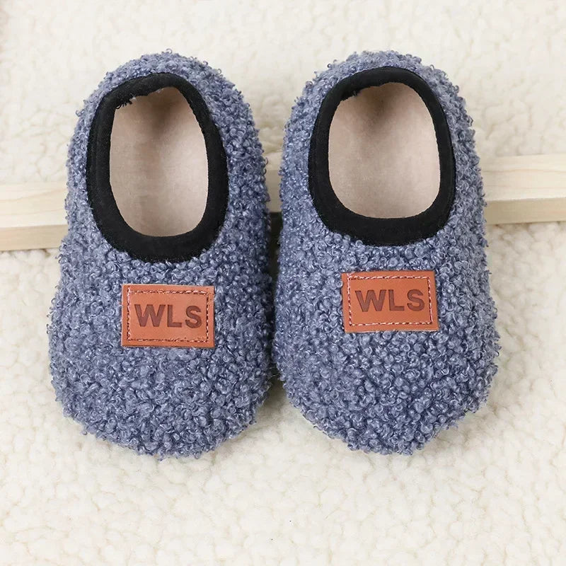 Winter Warm Baby Slippers – Soft Plush Indoor Floor Shoes with Anti-slip Sole for Toddlers