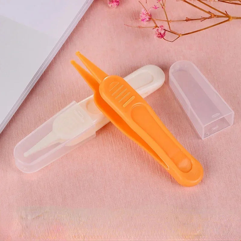 Baby Safety Tweezers – Plastic Nose Cleaner Tool for Infants & Toddlers Nasal and Ear Hygiene