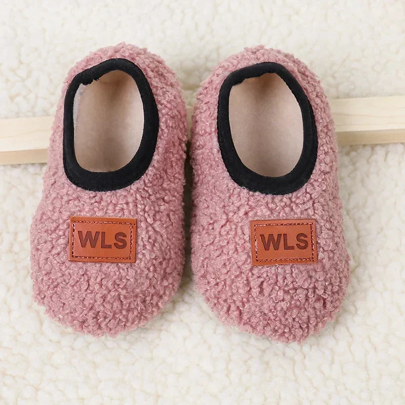 Winter Warm Baby Slippers – Soft Plush Indoor Floor Shoes with Anti-slip Sole for Toddlers